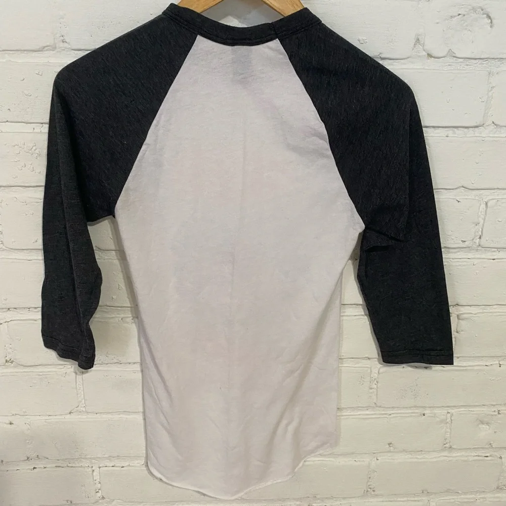 Retro OBEY Brand Designer Wolf Raglan T-shirt - Picture 5 of 6